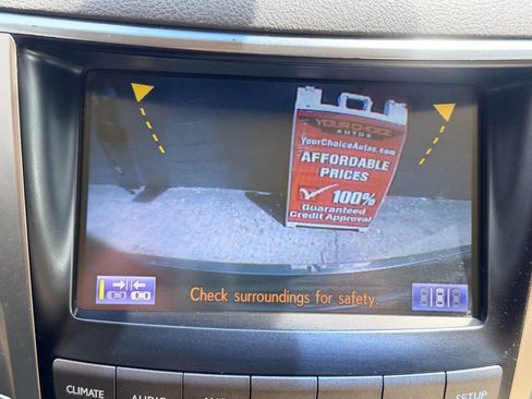 Used 2013 Lexus LX 570 4WD w/ Luxury Pkg image 60