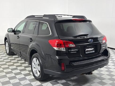Used 2010 Subaru Outback 2.5i Premium image 7