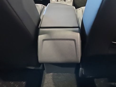 New 2026 Volkswagen Jetta SE FWD image 18
