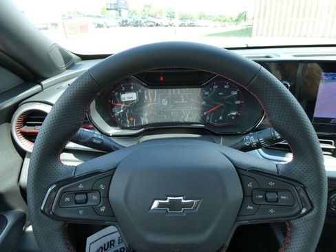 New 2026 Chevrolet Trax RS w/ Sunroof Package FWD image 22