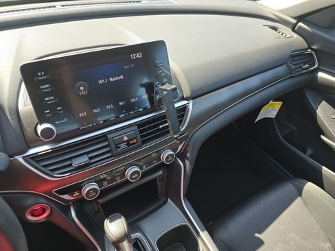 Used 2018 Honda Accord LX image 26