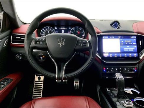 Used 2021 Maserati Ghibli S GranSport Q4 image 4