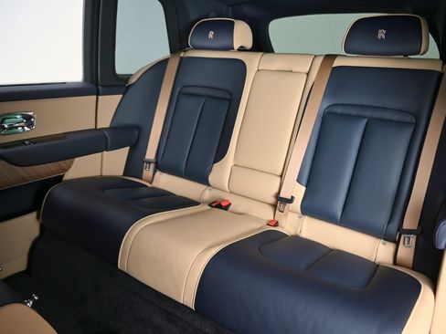 New 2026 Rolls-Royce Cullinan AWD/4WD image 23
