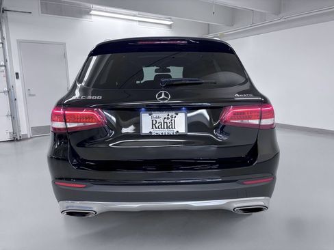 Used 2018 Mercedes-Benz GLC 300 4MATIC image 5