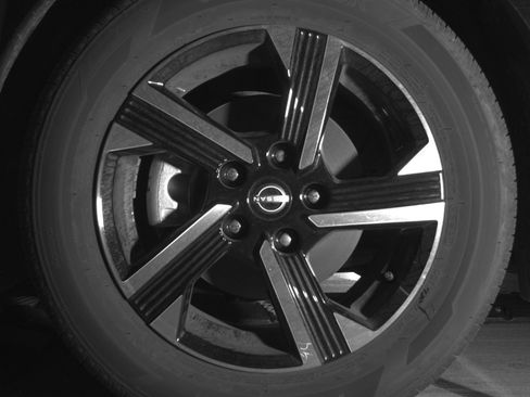 Used 2025 Nissan Sentra SV FWD image 12