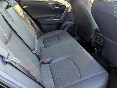 Used 2019 Toyota RAV4 Adventure image 18