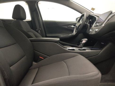 Used 2023 Chevrolet Malibu LT FWD image 21