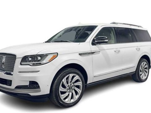Used 2024 Lincoln Navigator Premiere image 5