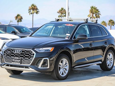 Used 2022 Audi Q5 2.0T Premium w/ Convenience Package image 3