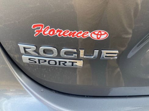 Used 2019 Nissan Rogue Sport S image 13