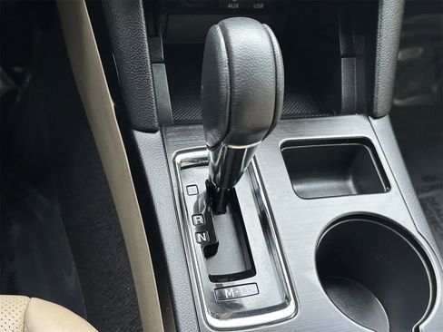 Used 2018 Subaru Legacy 3.6R Limited image 19