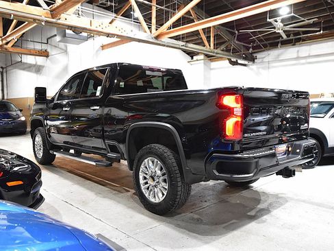 Used 2023 Chevrolet Silverado 3500 High Country w/ Z71 Off-Road Package AWD/4WD image 11