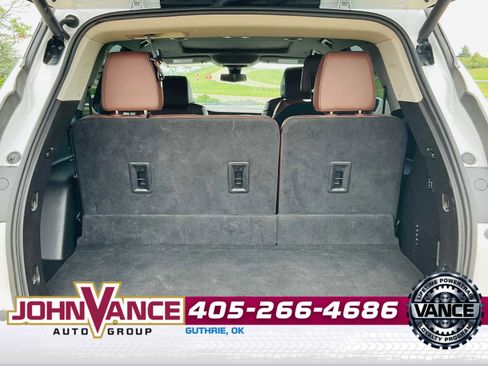 Used 2018 Buick Enclave Avenir w/ Avenir Technology Package image 9