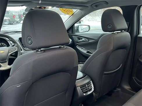 Used 2023 Chevrolet Malibu LT image 32