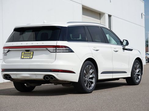 Used 2022 Lincoln Aviator Grand Touring w/ Equipment Group 301A image 3