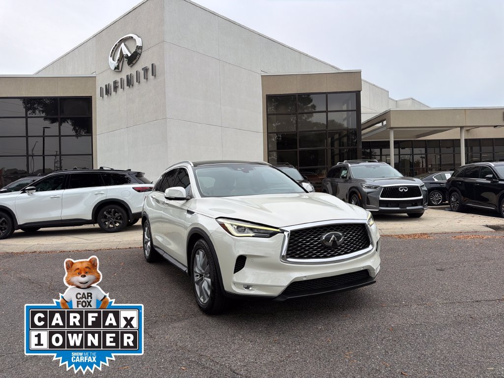 Certified 2019 INFINITI QX50 Essential FWD image 1