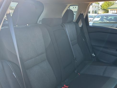 Used 2025 Nissan Rogue SV AWD/4WD image 6