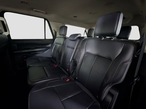 Used 2024 Ford Expedition Max XLT AWD/4WD image 24