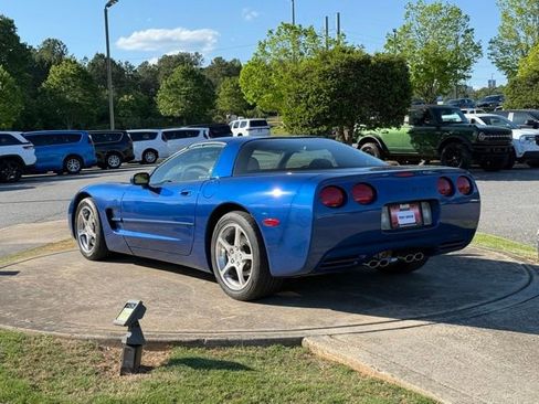 Used 2002 Chevrolet Corvette Coupe w/ Preferred Equipment Group2 RWD image 5