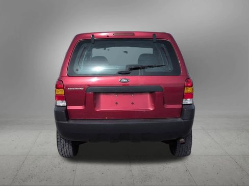 Used 2004 Ford Escape XLS image 5