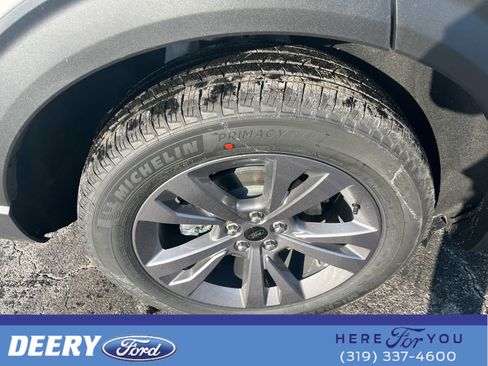 New 2026 Ford Explorer Active w/ Active Comfort Package image 10