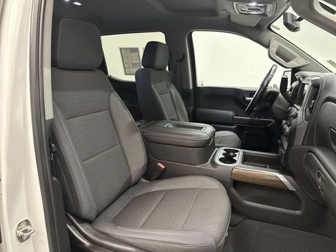 Used 2019 Chevrolet Silverado 1500 LT Trail Boss AWD/4WD image 26