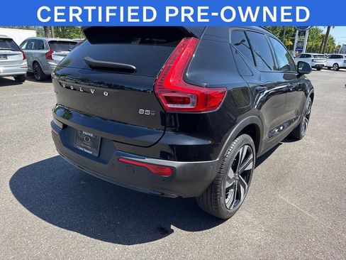Certified 2025 Volvo XC40 B5 Plus AWD/4WD image 7