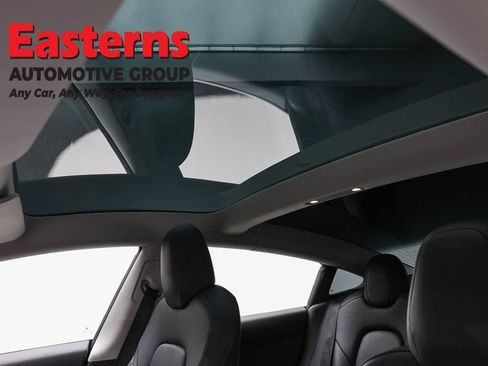 Used 2019 Tesla Model 3 Standard Range RWD image 26