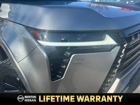 Used 2024 Lexus GX 550 image 35