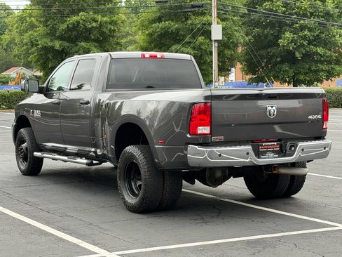 Used 2018 RAM 3500 Tradesman w/ Chrome Appearance Group AWD/4WD image 8