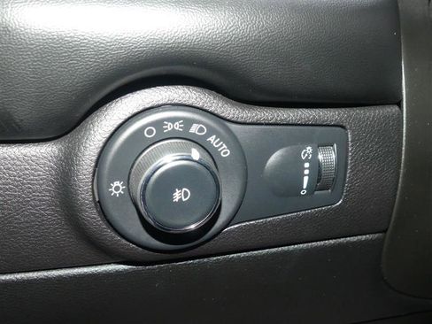 Used 2021 Dodge Durango SXT image 29