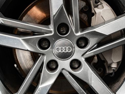 Used 2018 Audi A4 2.0T Premium Plus w/ Premium Plus Package AWD/4WD image 8