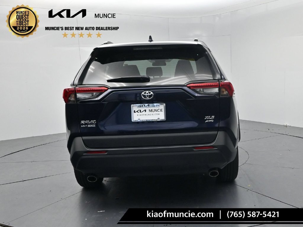 Used 2025 Toyota RAV4 XLE AWD/4WD image 7