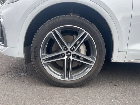 Used 2021 Audi Q5 e Premium Plus image 11