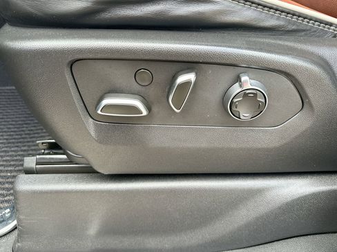 Used 2024 GMC Sierra 2500 Denali Ultimate image 12