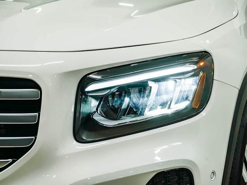 Used 2026 Mercedes-Benz GLB 250 image 7