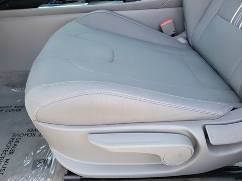 Certified 2025 Hyundai Elantra Sport FWD image 21