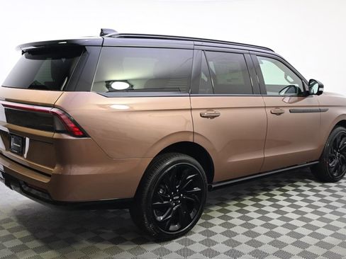 New 2026 Lincoln Navigator Black Label AWD/4WD image 7