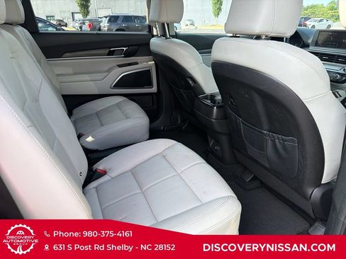 Used 2022 Kia Telluride EX w/ EX Premium Package FWD image 36