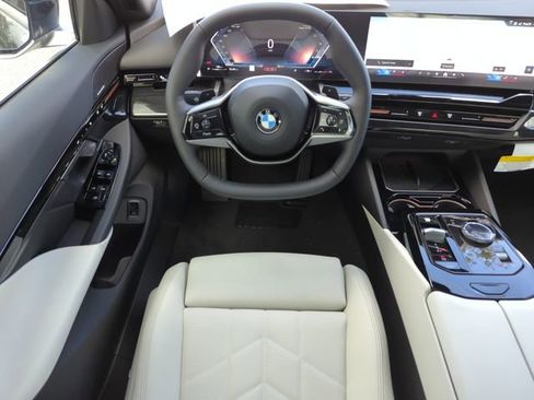 New 2026 BMW 530i w/ Premium Package image 12