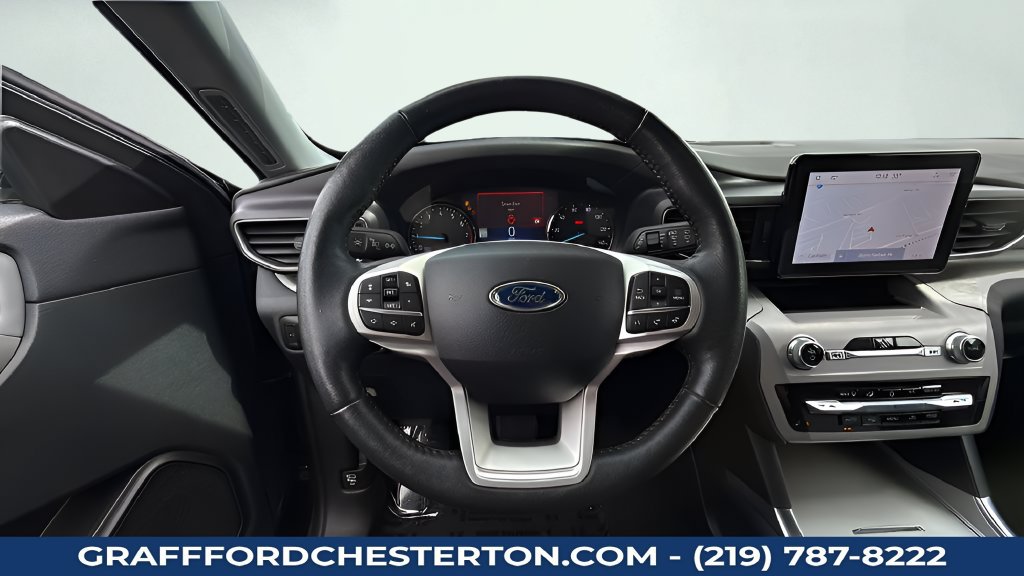 Used 2023 Ford Explorer XLT w/ Equipment Group 202A AWD/4WD image 21