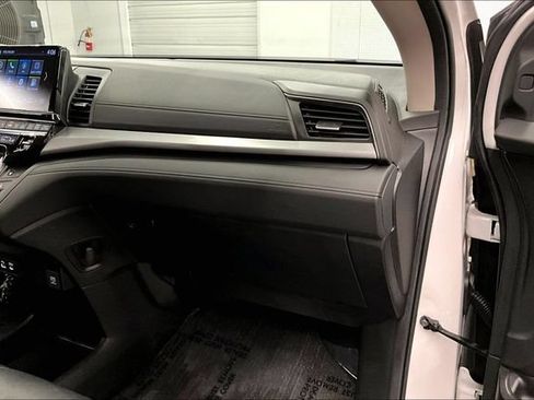 Used 2025 Honda Odyssey EX-L image 19