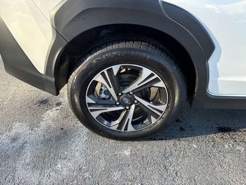 Certified 2024 Subaru Crosstrek 2.0i Premium w/ Crosstrek Mirror Package image 19