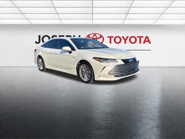 Used 2020 Toyota Avalon Limited w/ Advanced Safety Package FWD image 15