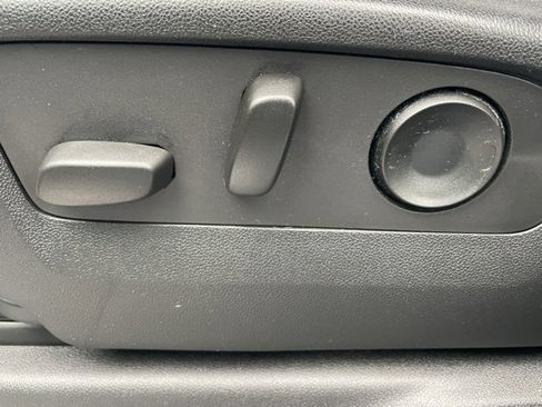 Certified 2022 Chevrolet Silverado 1500 RST image 27