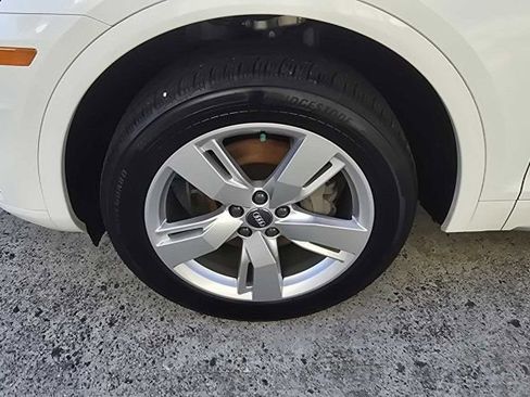 Used 2018 Audi Q5 2.0T Premium Plus w/ Premium Plus Package image 10