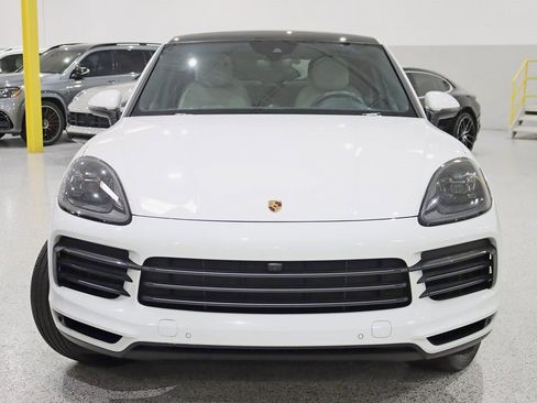 Used 2023 Porsche Cayenne Platinum Edition image 8