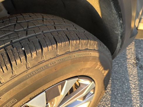 Used 2025 Chevrolet Equinox LT image 33