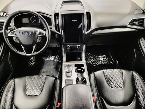 Used 2024 Ford Edge Titanium image 6