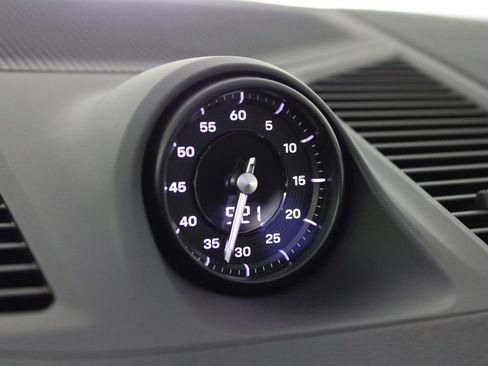 Certified 2026 Porsche Cayenne Coupe image 26